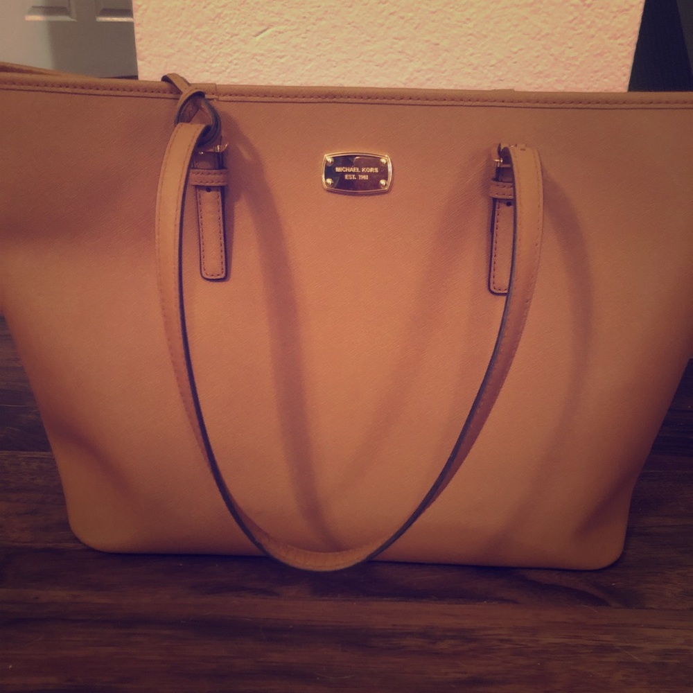 Carmel Color Michael Kors tote bag